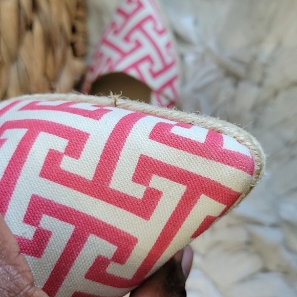 Rowen Geometric Print Pink And White loafers - Picture 10 of 10